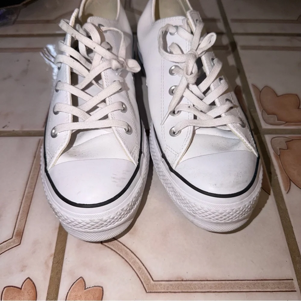 Converse White Low-Top platform leather Sneakers